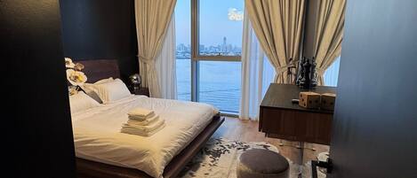 1 habitación, tabla de planchar con plancha y wifi