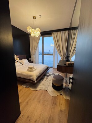 1 habitación, tabla de planchar con plancha y wifi 