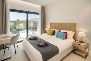5 bedrooms, iron/ironing board, WiFi, bed sheets