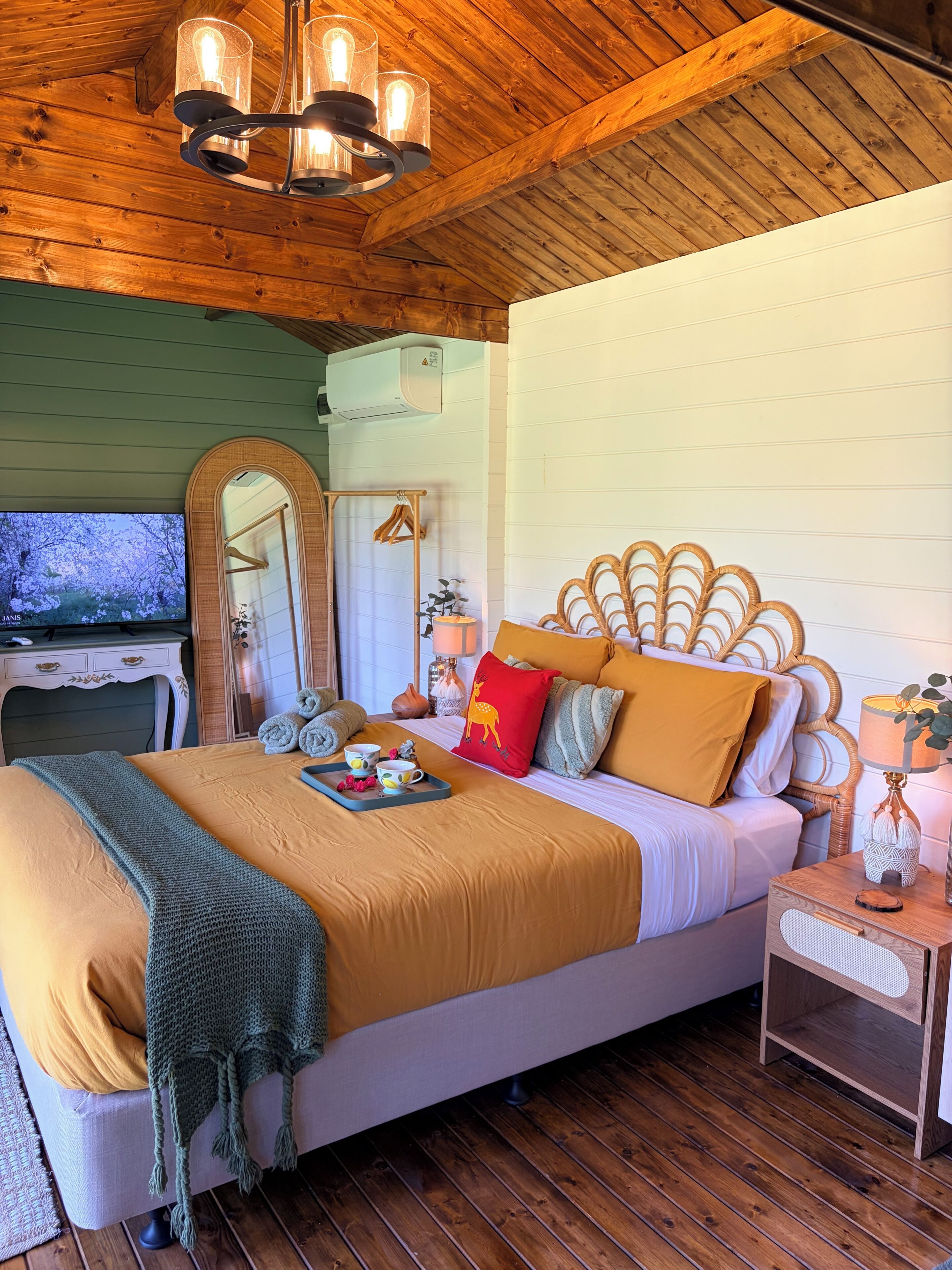 1 bedroom, desk, iron/ironing board, free WiFi