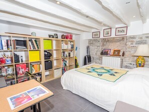 2 Schlafzimmer, Bügeleisen/Bügelbrett, WLAN, Bettwäsche