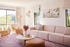 Smart TV - Amazing 3bd in National Park (Bundeena)