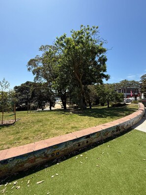 Property grounds - Amazing 3bd in National Park (Bundeena)
