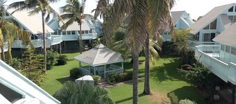 Charming Standalone 3-bedroom villa with AC and WiFi in lovely Frigate Bay