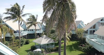 Charming Standalone 3-bedroom villa with AC and WiFi in lovely Frigate Bay