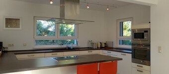 165m² Exclusive Villa on 1200m² 15mins from Berlin