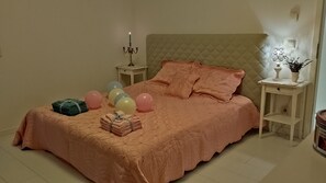 3 Schlafzimmer, Schreibtisch, Bügeleisen/Bügelbrett, kostenloses WLAN