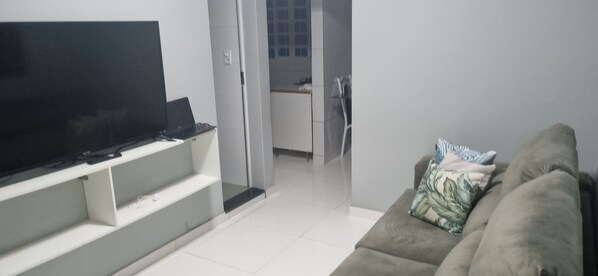 Living area - Frida Kahlo House. Cozy, safe, close to everything. (Barreirinhas Barreiras)