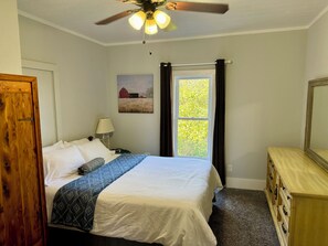 2 Schlafzimmer, Bügeleisen/Bügelbrett, WLAN, Bettwäsche