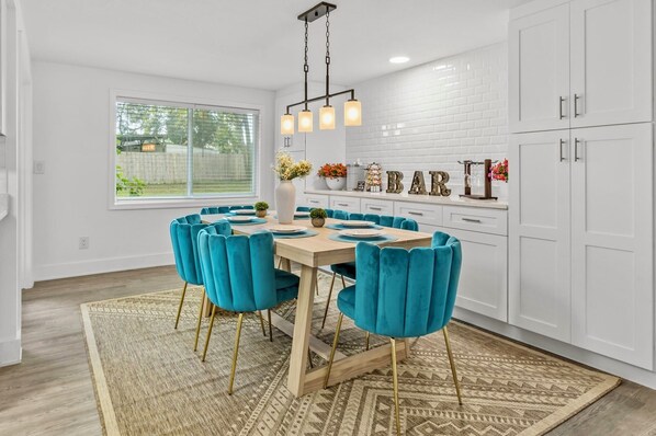 Dining - Riverfront Oasis: Fire Pit, Foosball & BBQ Grill (Tampa)