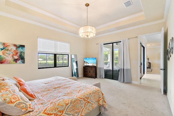 3 bedrooms, desk, iron/ironing board, free WiFi - Gorgeous, Modern 3-Bedroom Home Pool Home w/ Resort Amenities in Bonita National (Bonita Springs)