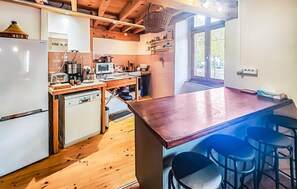 Refrigerador, horno, parrilla de estufa y lavavajillas