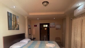 Unclassified image, 5 of 7, button - Hotel casa del mar (Golfo de Santa Clara)