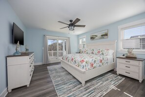 6 bedrooms, free WiFi, bed sheets - 2934 - Seas the Day, a spacious 6-bedroom home in the charming Duck, NC (Duck)