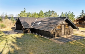 Exterior - Gorgeous home in Skjern with WiFi (Skjern)