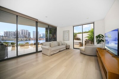 Superb water view APT in Rhodes