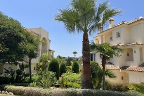 Property grounds - Beach & Golf Apartment in Casares Costa (Casares Costa)