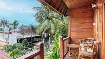 Standard Double Room | Teres/patio