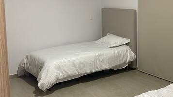 2 chambres, fer et planche Ă repasser, Wi-Fi, draps fournis