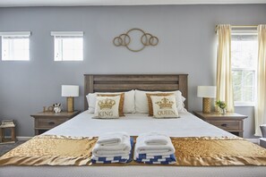 6 dormitorios, escritorio, tabla de planchar con plancha y cuna de viaje