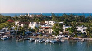 Marina - Luxury 3 bedroom Apartment in Hotel Zone! (Cancún)