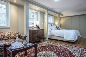 Family House, Garden View | 3 bedrooms, iron/ironing board, free WiFi