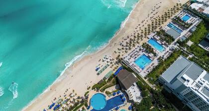 Tropical Paradise near the beach