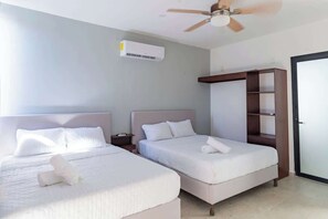 4 bedrooms, iron/ironing board, WiFi