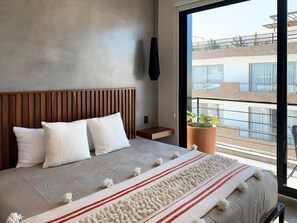 2 slaapkamers, een strijkplank/strijkijzer, wifi, beddengoed