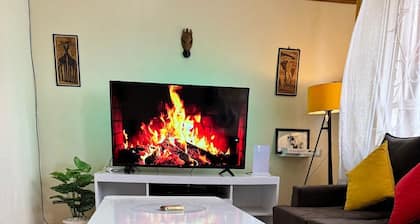 Bay Loft, Cosy Apartments with Starkink Internet speeds and NETFLIX