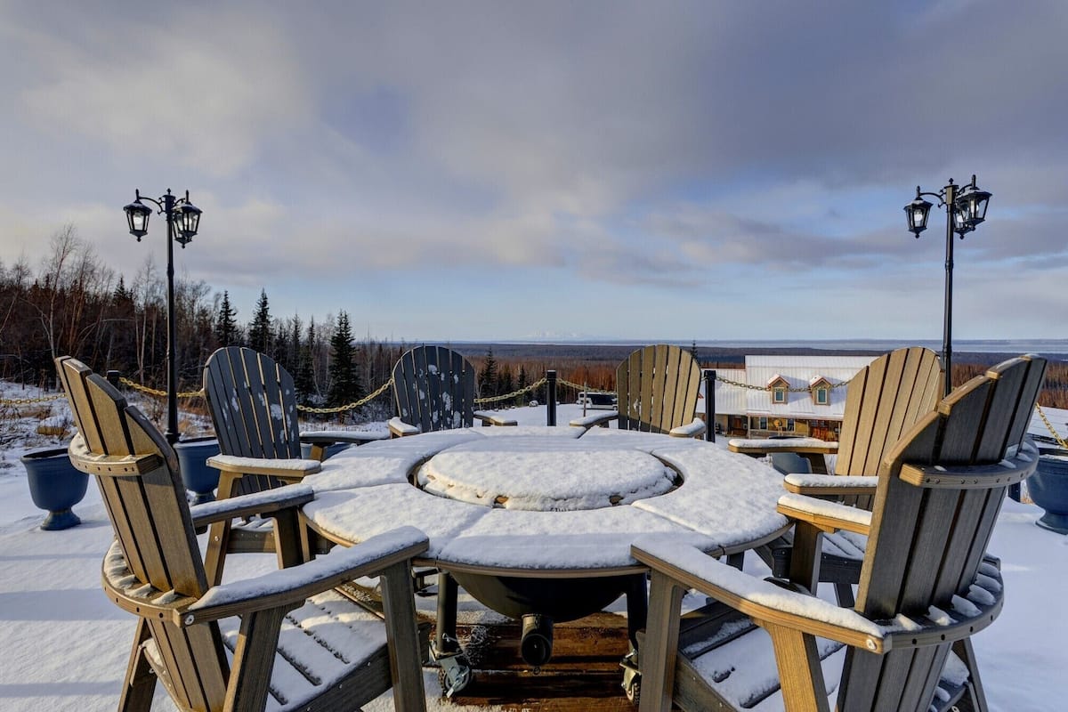 Luxury Suite, Mountain View | Terrace/patio