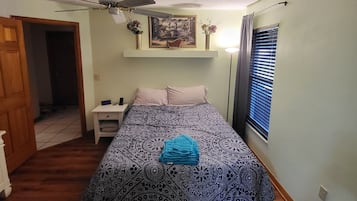 2 quartos, escrivaninha, ferros/tábuas de passar roupa, Wi-Fi