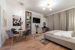 1 bedroom, WiFi, bed sheets