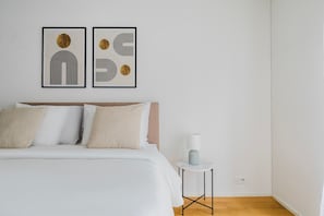 2 slaapkamers, een strijkplank/strijkijzer, wifi, beddengoed