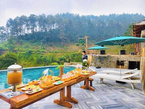 2 outdoor pools, free cabanas, pool umbrellas - Tram Tau Eco Garden Resort & Hot spring (Tram Tau)