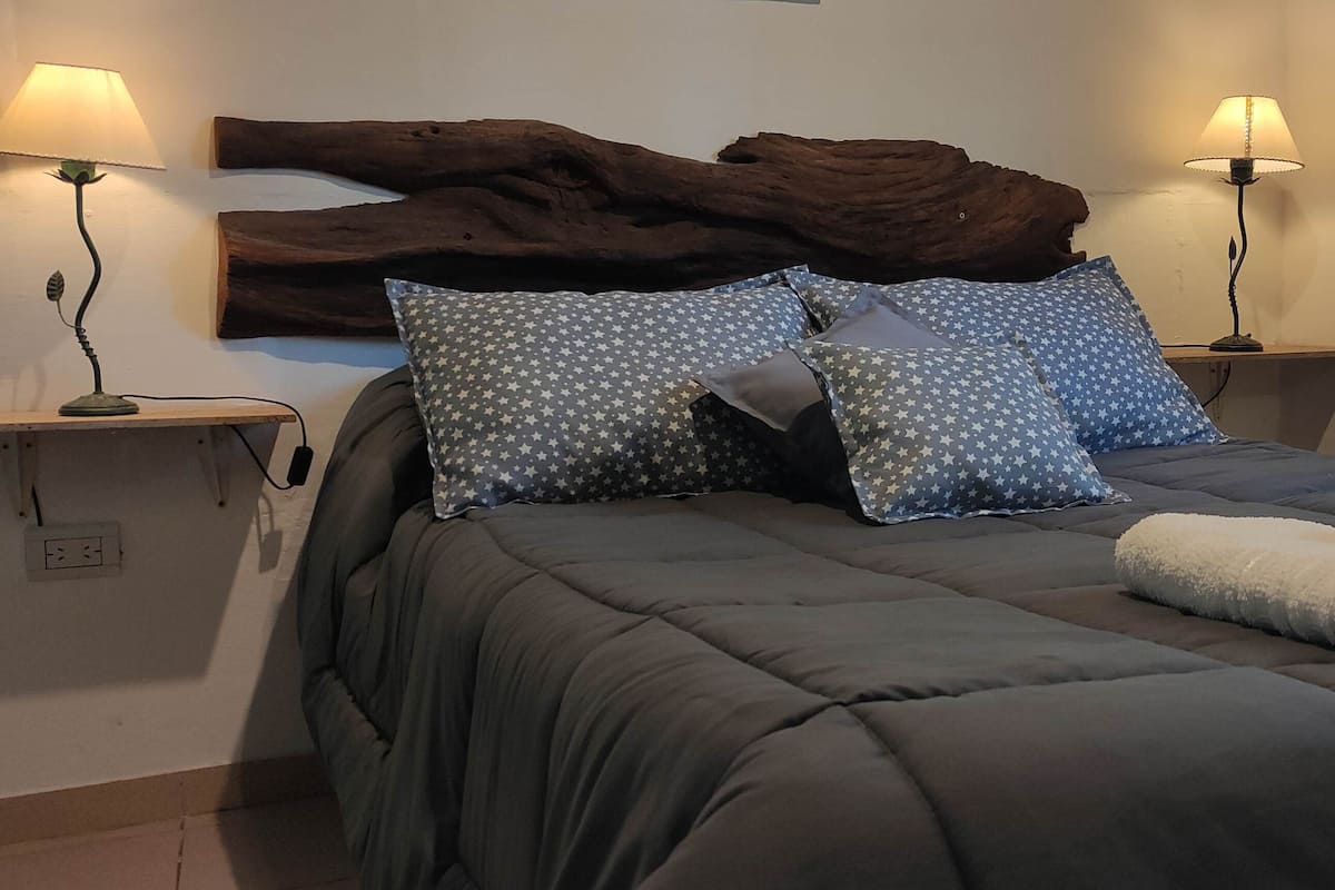 Family Cabin, Garden View (cabaña #1 Familiar vistas al Jardin) | 2 bedrooms, free WiFi