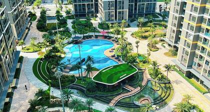 Lyshing Apartment in Vinhomes Grand Park