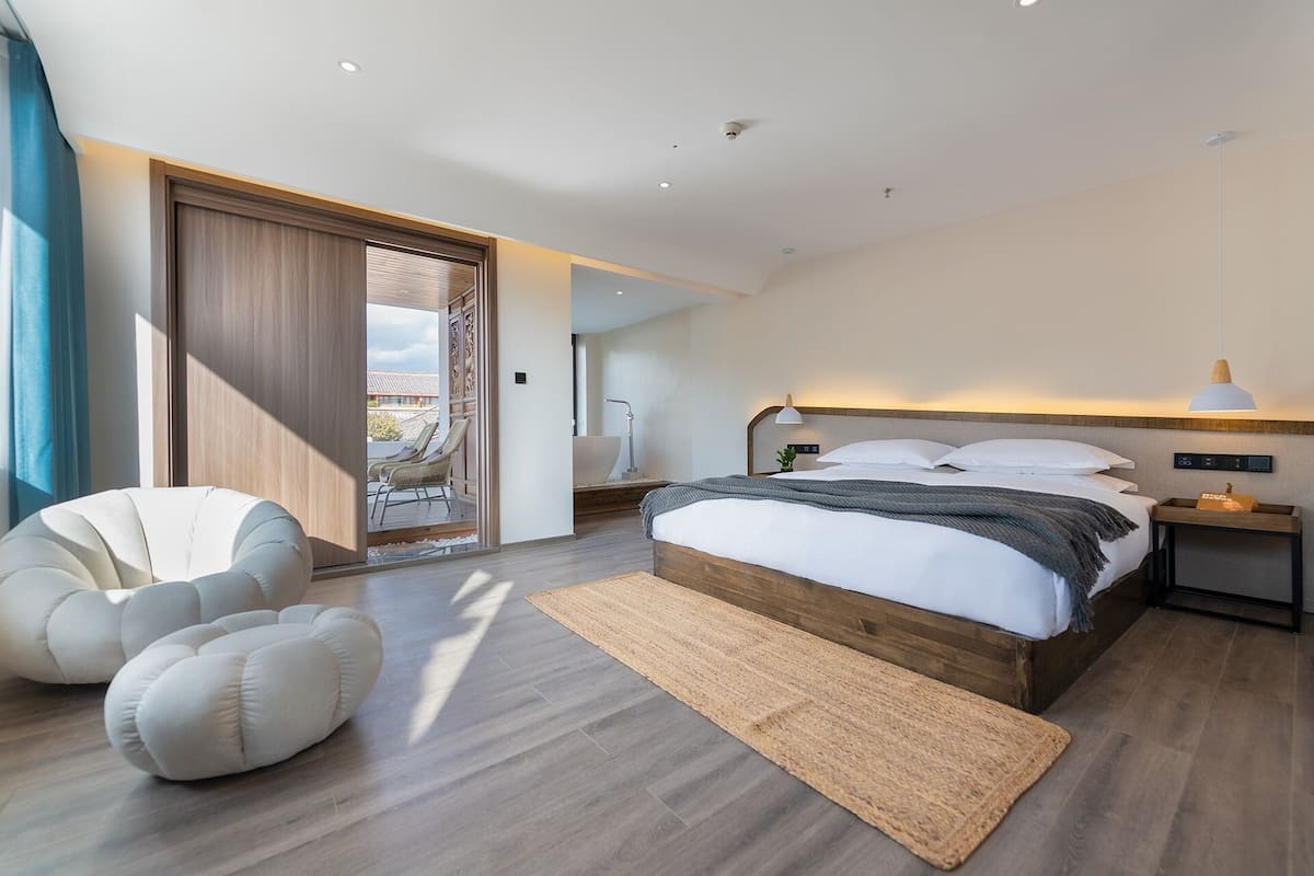 Panoramic Double Room | Free WiFi, bed sheets