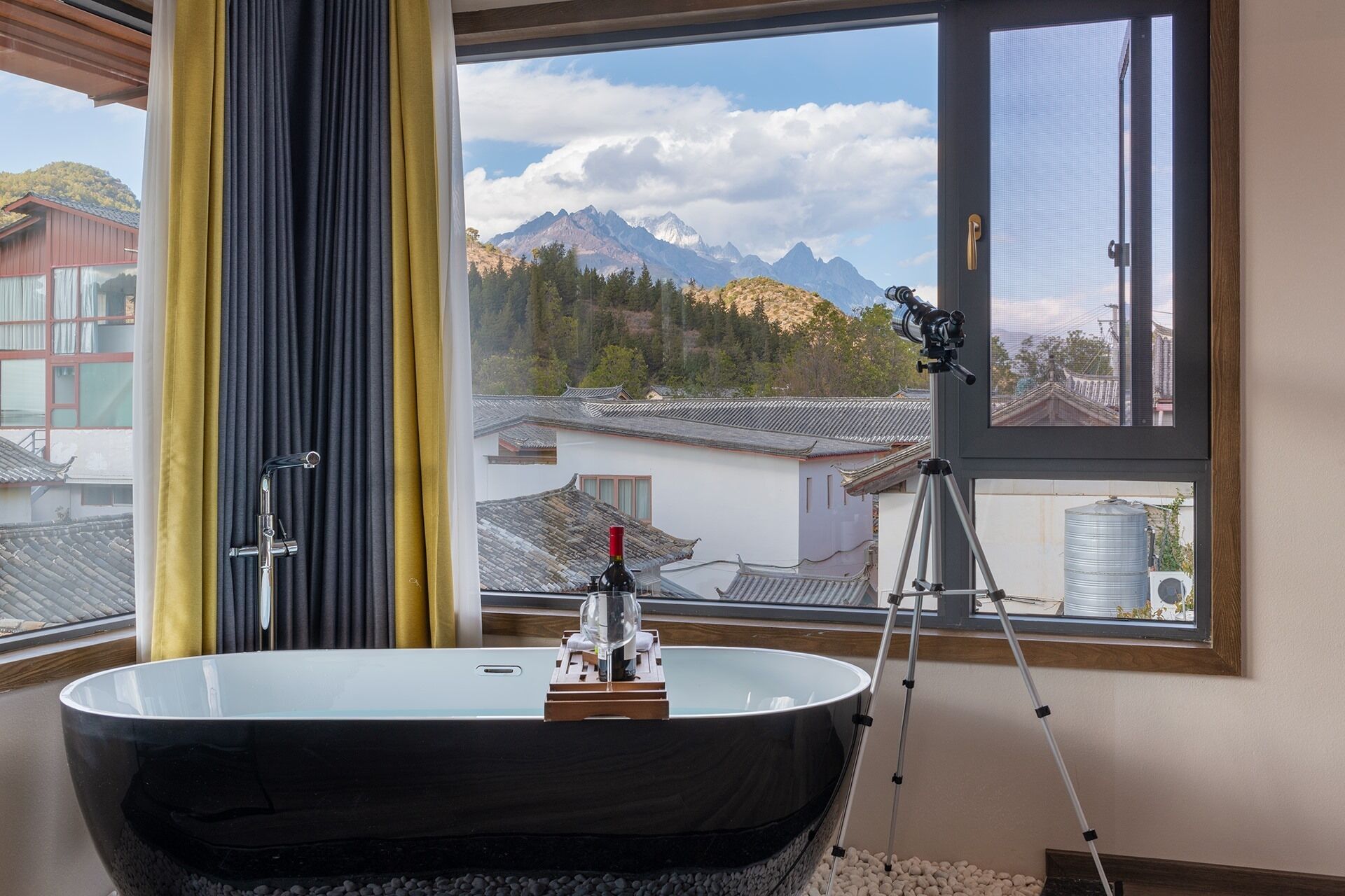 Standard Double Room | Bathroom