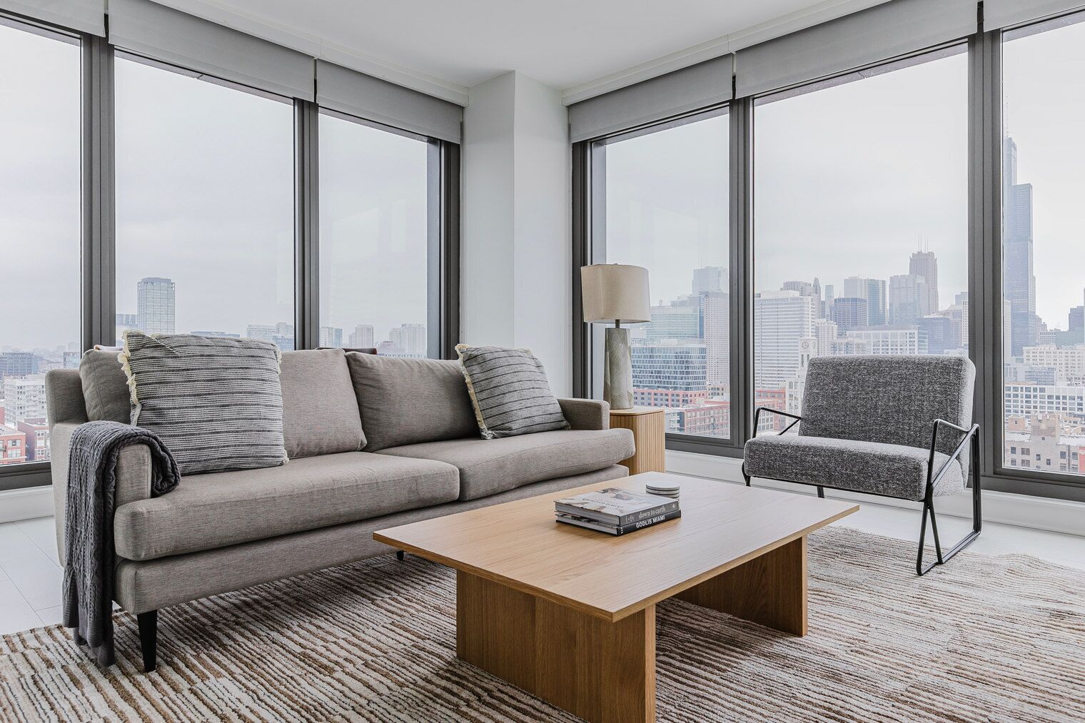 Télévision, chaîne hi-fi