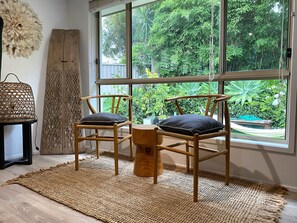 Interior - Cabbage Tree Art House retreat (Kiama)