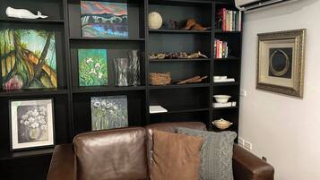 Smart TV, DVD player