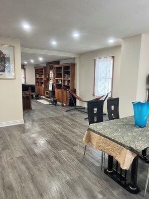 Interior - Private Party Retreat: Noise-Friendly, Dog-Friendly, and Totally Secluded! (Cramahe)