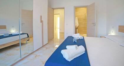 Villa Na' Lu' 1 with sea view, Lecce, Italy
