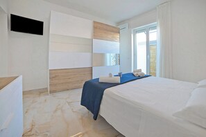 2 bedrooms, iron/ironing board, free WiFi, bed sheets - Villa Na' Lu' 1 with sea view, Lecce, Italy (Lecce)