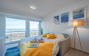 1 bedroom, travel cot, free WiFi
