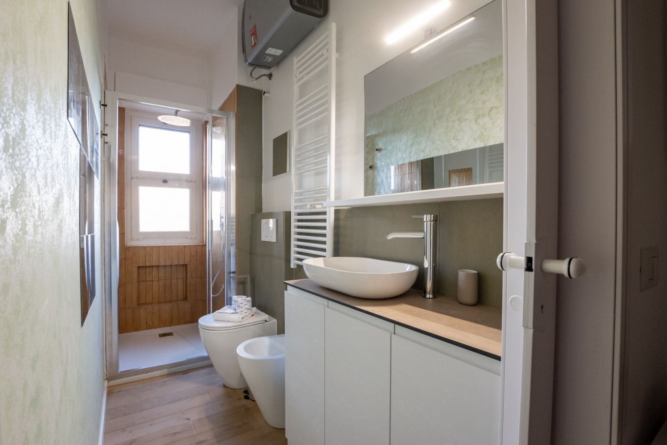 淋浴設備、風筒、坐浴桶、提供毛巾