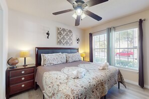 4 Schlafzimmer, Bügeleisen/Bügelbrett, Internetzugang, Bettwäsche