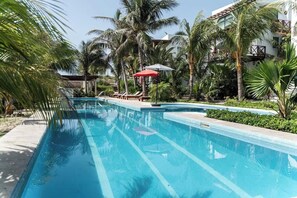 Pool - Penthouse Panoramic Views Elegant (Isla Mujeres)