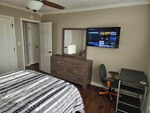 3 Schlafzimmer, Bügeleisen/Bügelbrett, WLAN, Bettwäsche